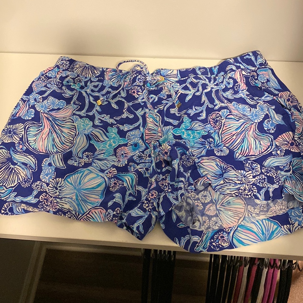 Lilly Pulitzer Katia Shorts - Size M
